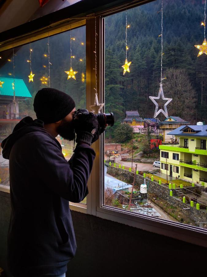 I Love Kasol Hostel & Rooftop Cafe Dış mekan fotoğraf